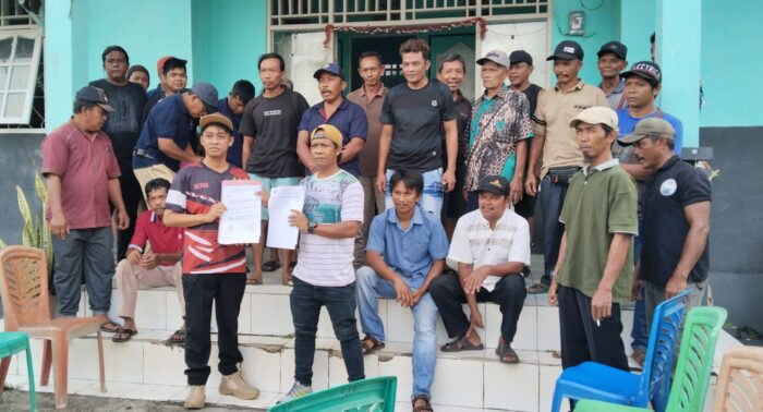 Warga Tolak